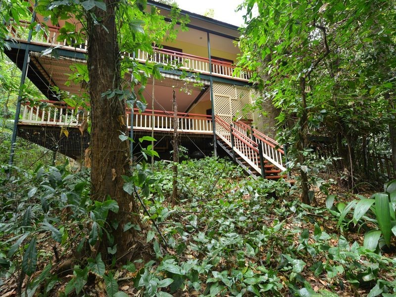 6 Jagera Close, Kamerunga QLD 4870