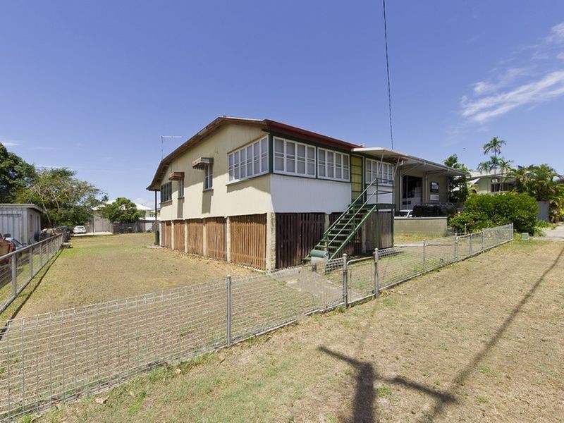 6 Palm Avenue, Parramatta Park QLD 4870