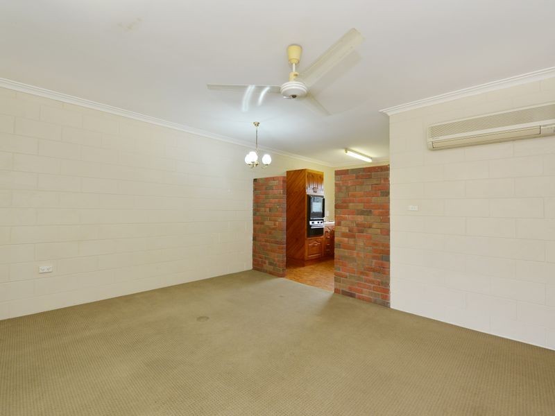 4/11 Mintaro Crescent, Woree QLD 4868