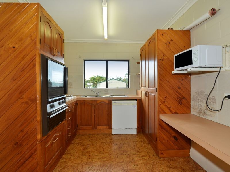 4/11 Mintaro Crescent, Woree QLD 4868