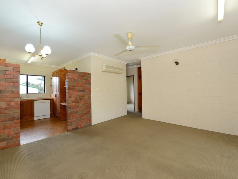 4/11 Mintaro Crescent, Woree QLD 4868