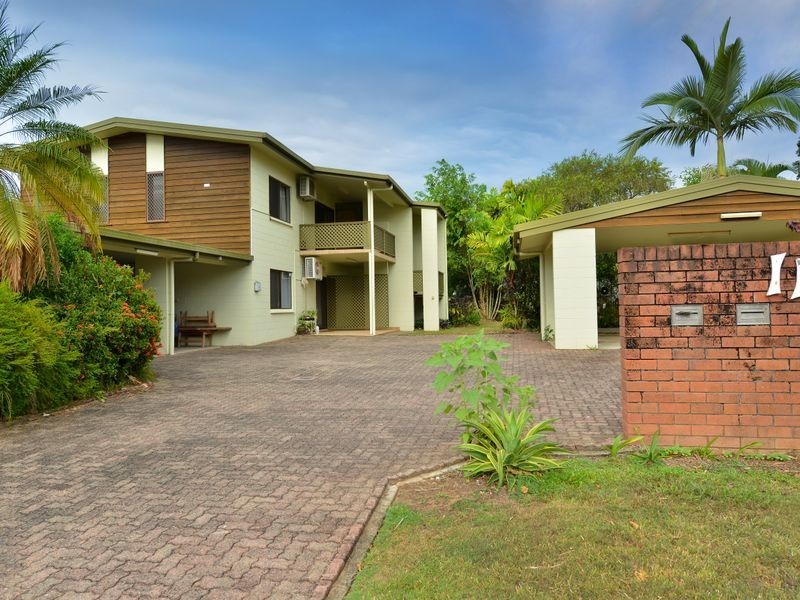 4/11 Mintaro Crescent, Woree QLD 4868