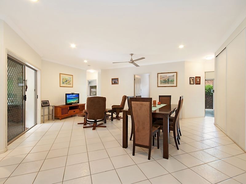 8 Clohesy Court, Kanimbla QLD 4870