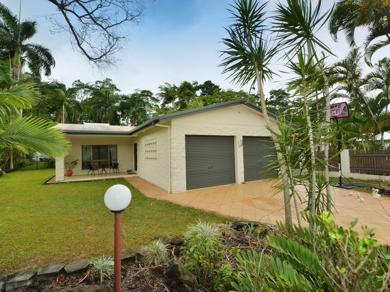 22 Shannon Drive, Woree QLD 4868