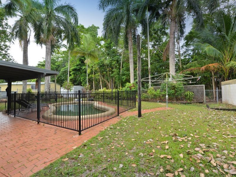 22 Shannon Drive, Woree QLD 4868