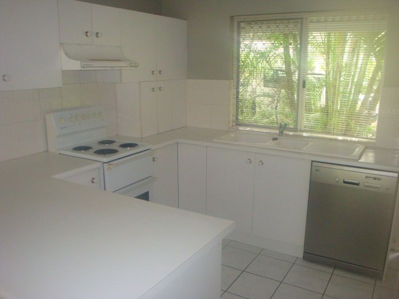 8/34 Springfield Crescent, Manoora QLD 4870