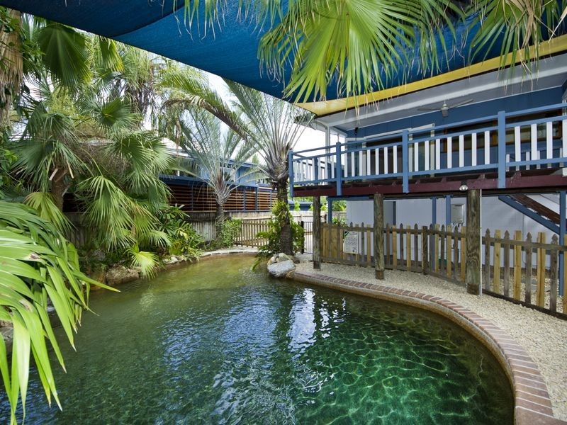 12 Guava Street, Holloways Beach QLD 4878