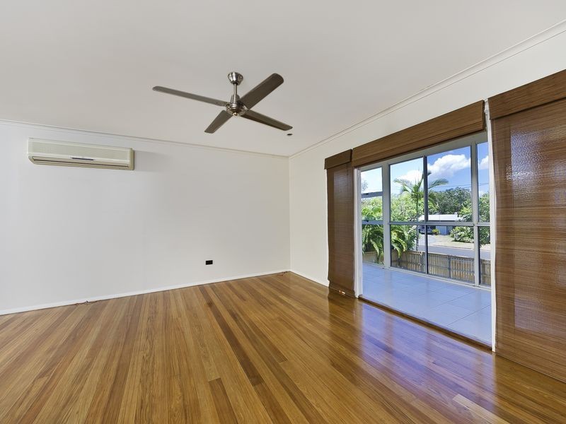 12 Guava Street, Holloways Beach QLD 4878