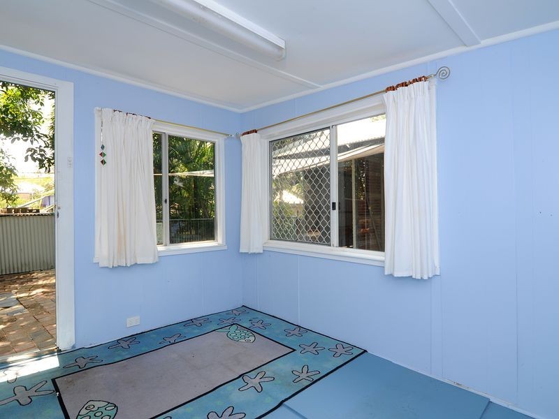 53 Marshall Street, Machans Beach QLD 4878