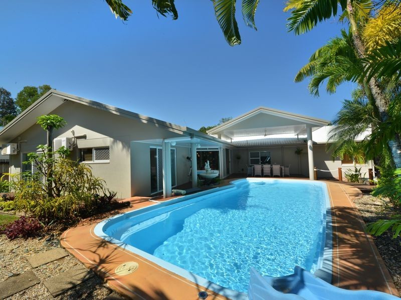 9 Heron Close, Kewarra Beach QLD 4879