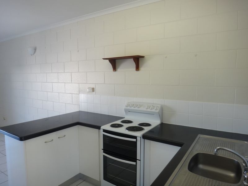 9/2 Mayers Street, Manunda QLD 4870