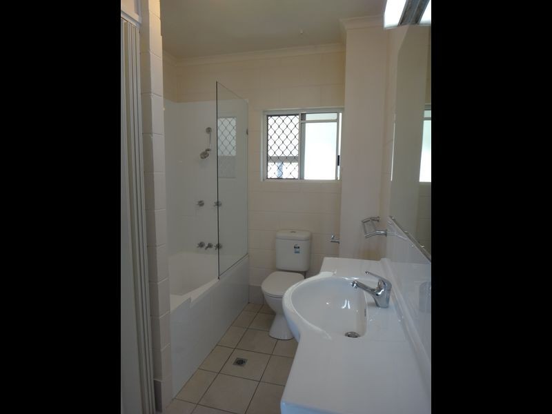 9/2 Mayers Street, Manunda QLD 4870