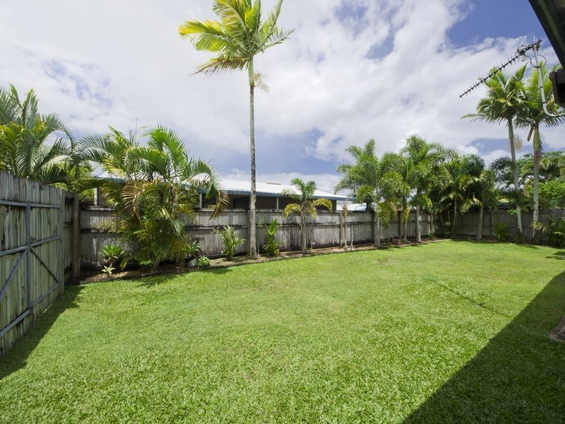 32 Grogan Street, Westcourt QLD 4870