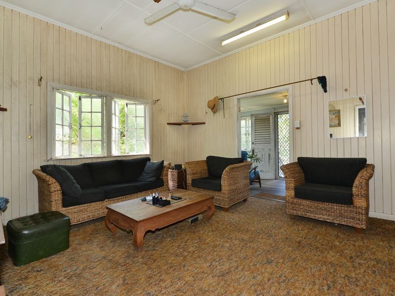 3 Law Street, Cairns North QLD 4870