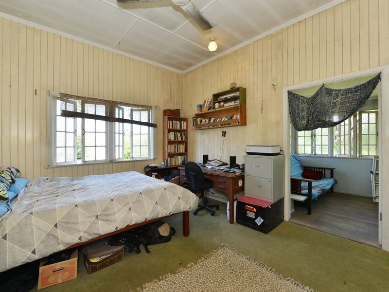 3 Law Street, Cairns North QLD 4870