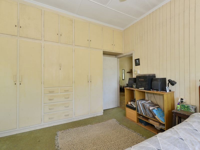 3 Law Street, Cairns North QLD 4870