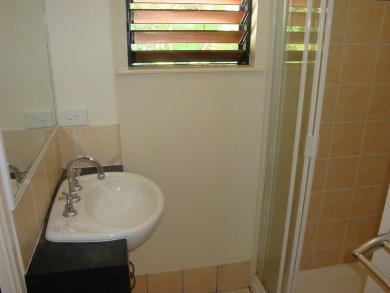 Stratford QLD 4870