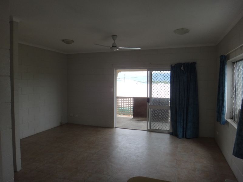 10/7 Charlotte Close, Woree QLD 4868