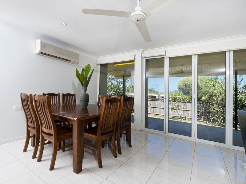 1 Duignan Street, Whitfield QLD 4870