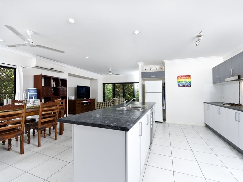 9 Quartzborough Promenade, Trinity Park QLD 4879