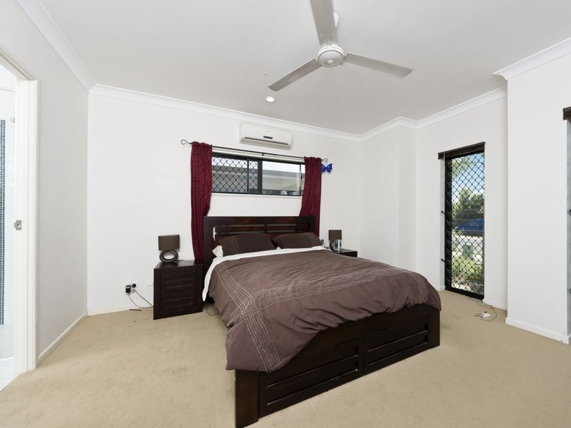 9 Quartzborough Promenade, Trinity Park QLD 4879