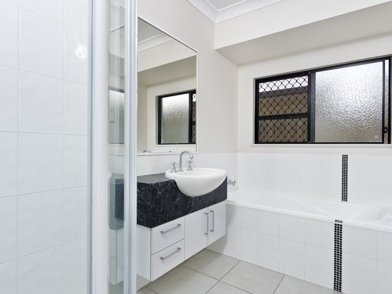 9 Quartzborough Promenade, Trinity Park QLD 4879