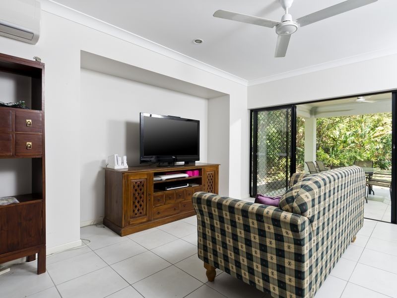 9 Quartzborough Promenade, Trinity Park QLD 4879