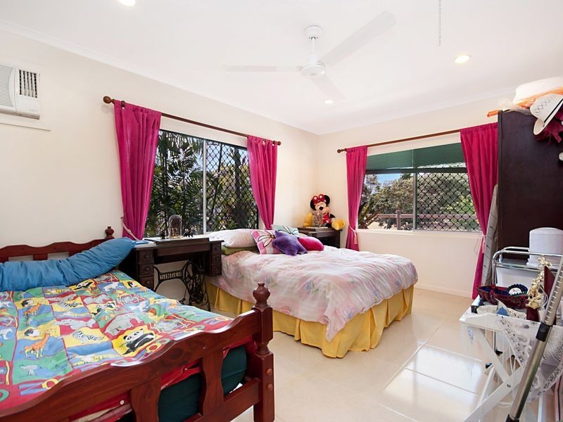 52 Mission Road, White Rock QLD 4868