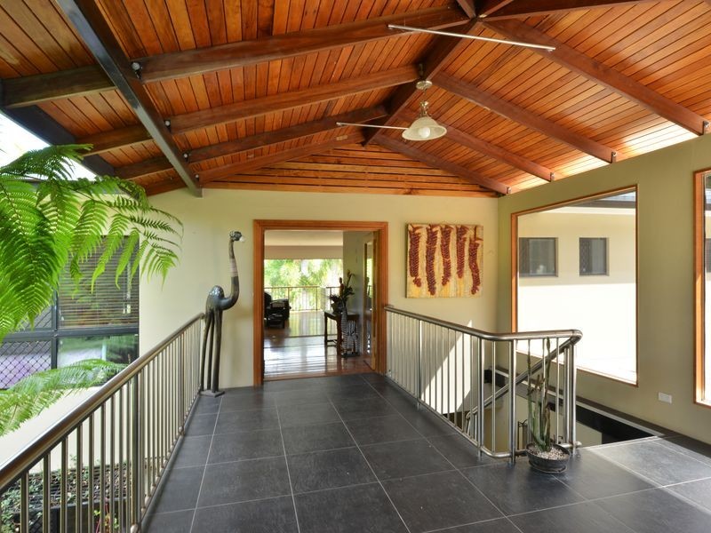 6 Trundle Terrace, Whitfield QLD 4870