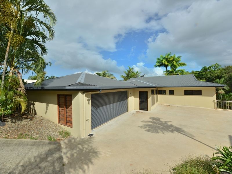 6 Trundle Terrace, Whitfield QLD 4870