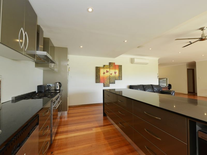 6 Trundle Terrace, Whitfield QLD 4870