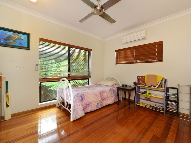 6 Trundle Terrace, Whitfield QLD 4870