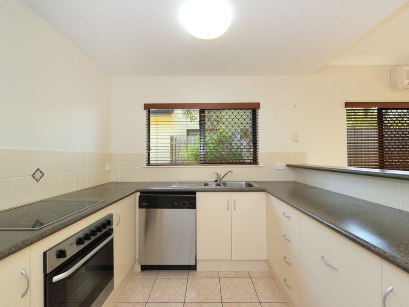 3/24 Old Smithfield Road, Freshwater QLD 4870