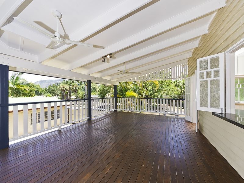 31 Hall Street, Edge Hill QLD 4870