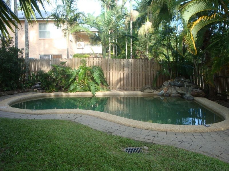 Manoora QLD 4870