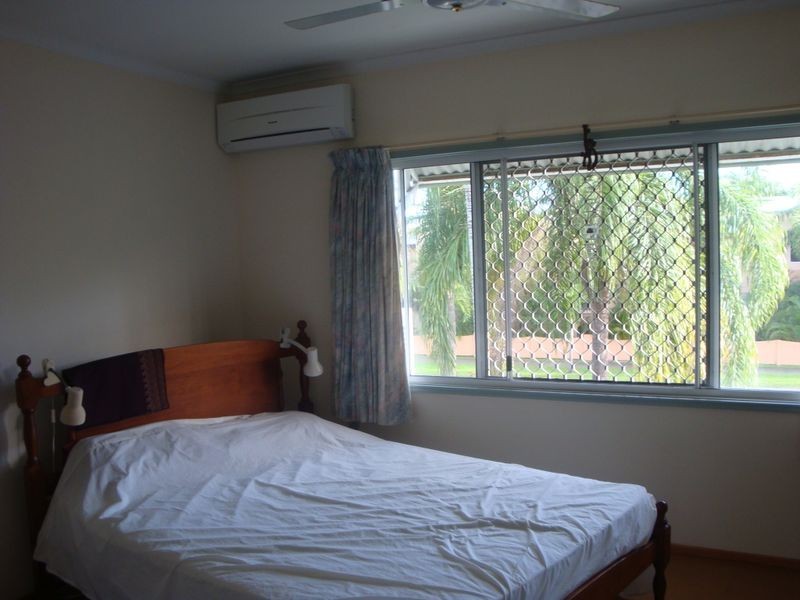 Manoora QLD 4870