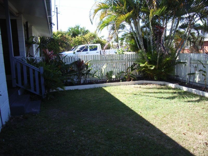 2/41 Sperring Street, Manunda QLD 4870