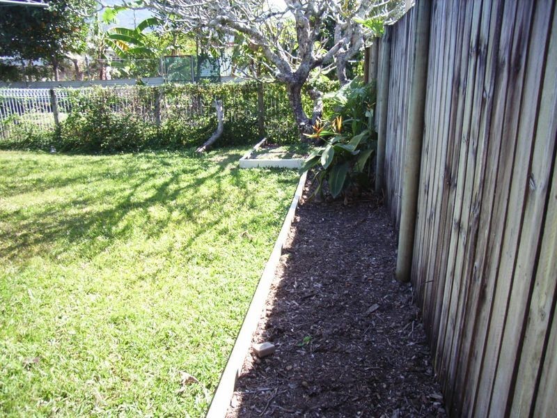 2/41 Sperring Street, Manunda QLD 4870