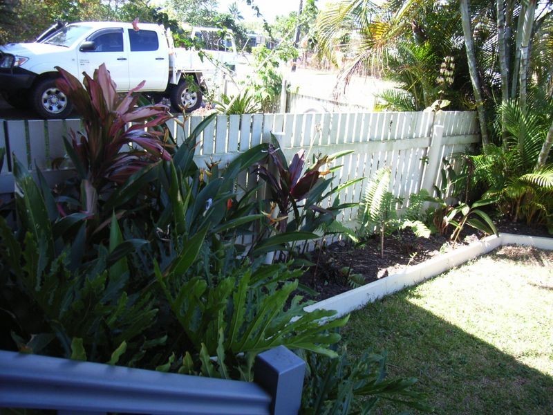 2/41 Sperring Street, Manunda QLD 4870