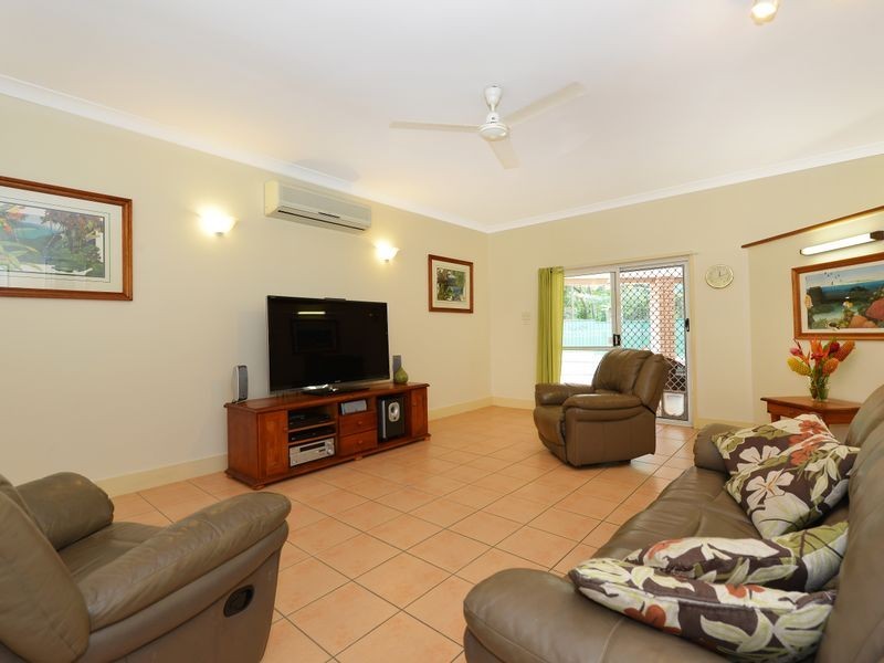 110 Hobson Drive, Brinsmead QLD 4870