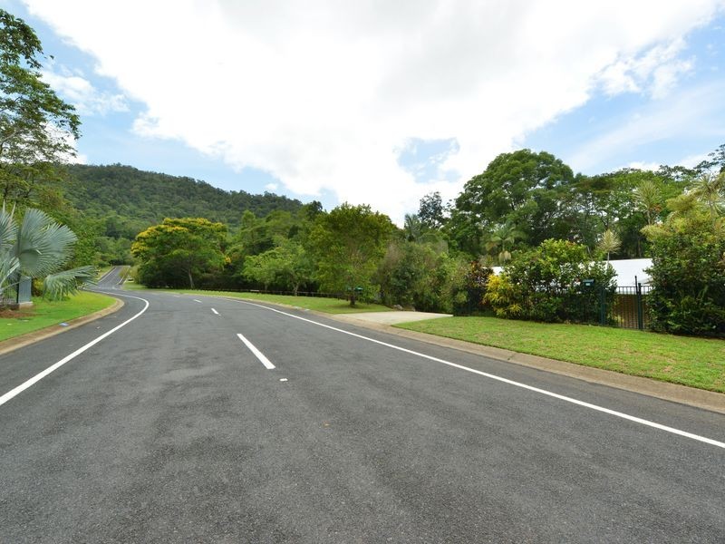 110 Hobson Drive, Brinsmead QLD 4870