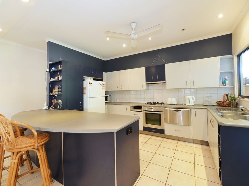 128 Pease Street, Manoora QLD 4870