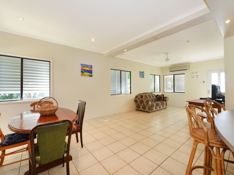 128 Pease Street, Manoora QLD 4870