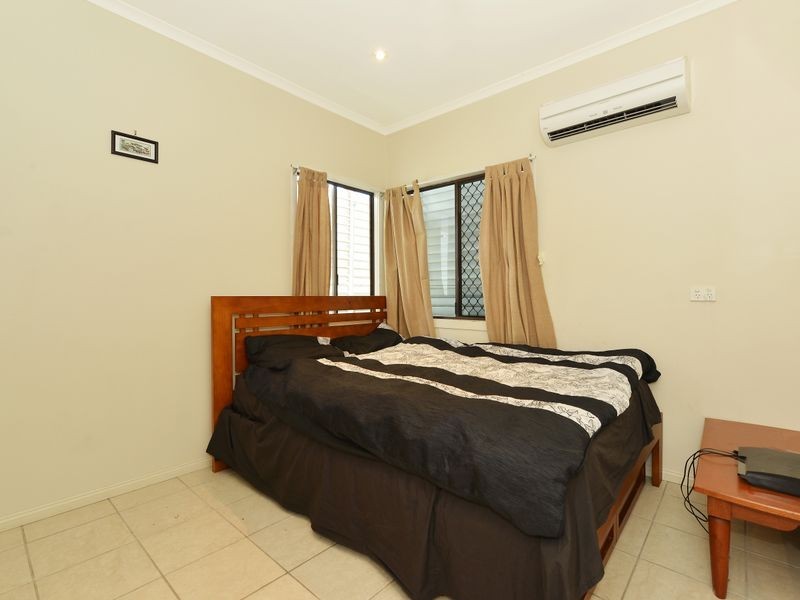 128 Pease Street, Manoora QLD 4870