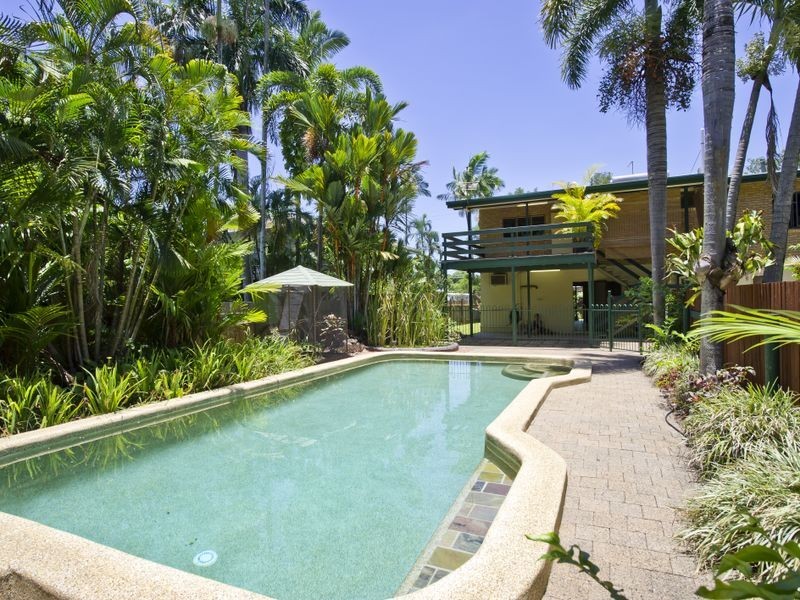 28 Macilwratih Street, Manoora QLD 4870