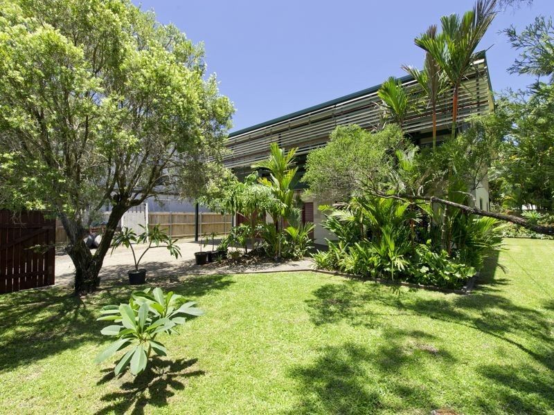 28 Macilwratih Street, Manoora QLD 4870