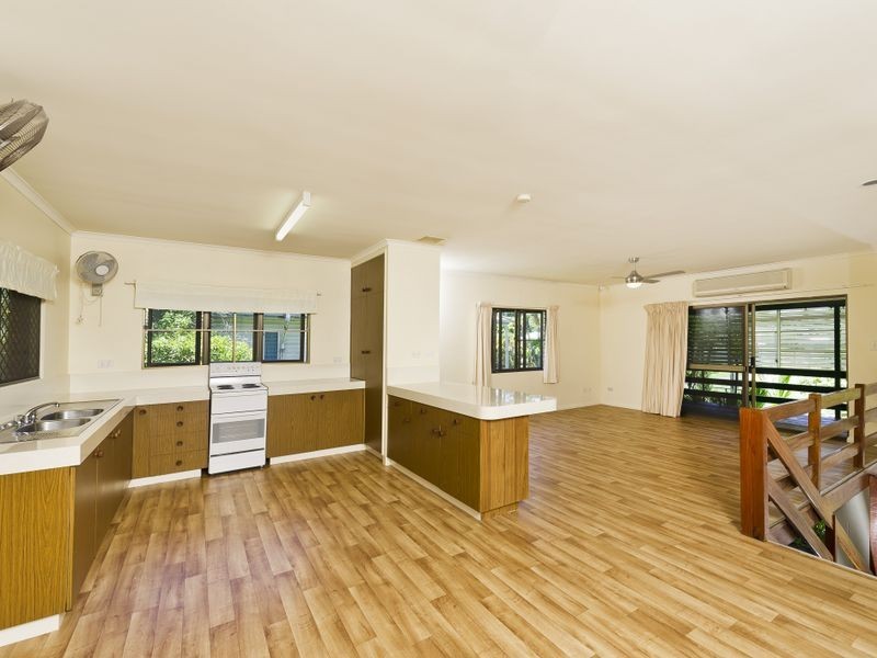 28 Macilwratih Street, Manoora QLD 4870