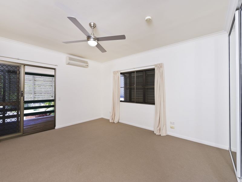 28 Macilwratih Street, Manoora QLD 4870