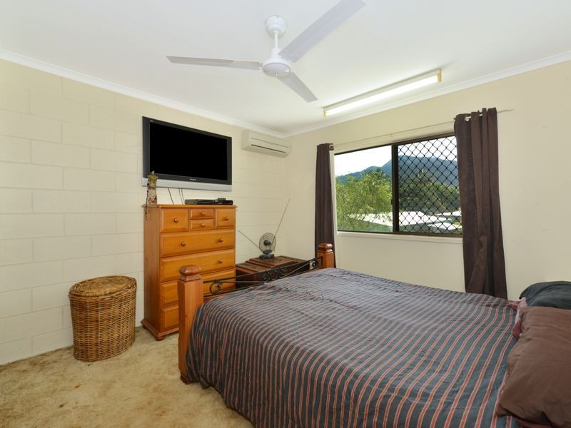 1/5 Carina Close, White Rock QLD 4868