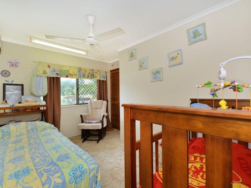 1/5 Carina Close, White Rock QLD 4868